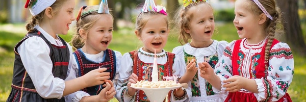 Мини-сценарий на день рождения ребенку с ростовой куклой